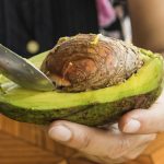 4 razões para incluir o abacate em sua dieta de reposição hormonal