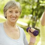 5 dicas para reduzir o inchaço na menopausa