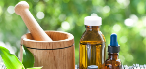 Herborisa 3 motivos para recorrer à homeopatia para controlar os sintomas da menopausa