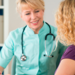 Lidando com a menopausa: 5 sinais de que devo procurar um médico
